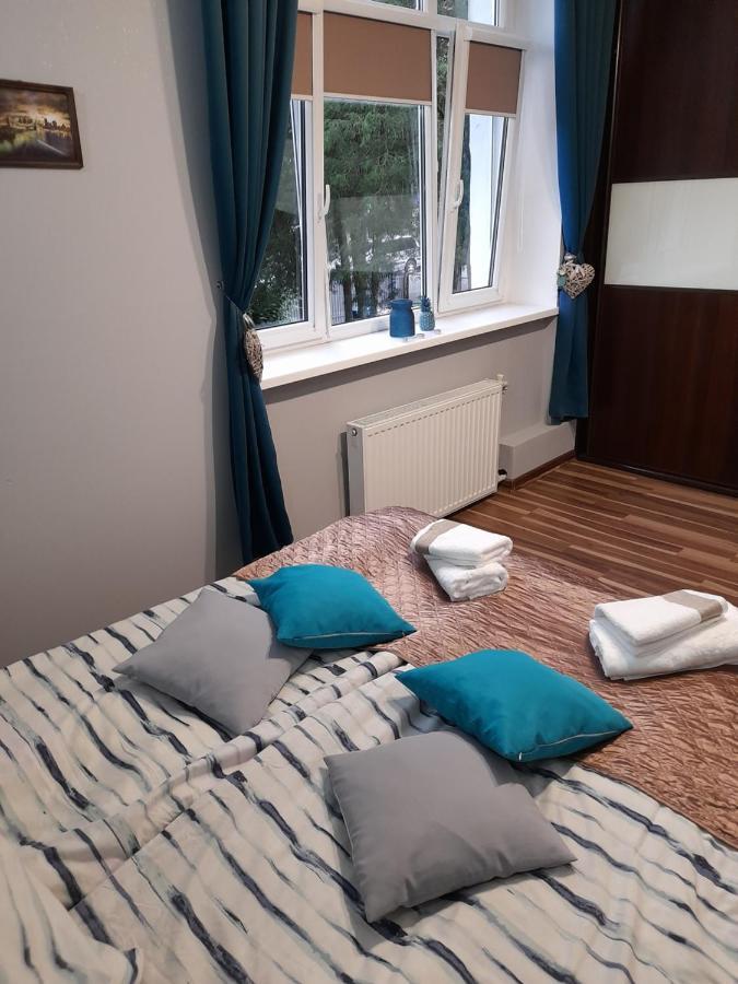Mieszkanie Z Widokiem Na Park -Cieplice Slaskie Zdroj Apartment Jelenia Gora Bagian luar foto